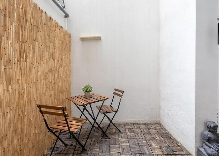 Modern Rustic Apartment In Graca