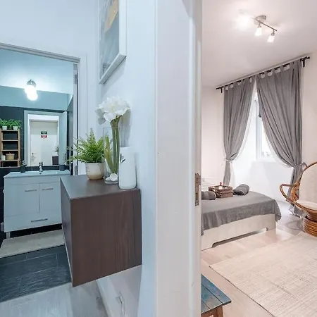 Modern Rustic Apartment In Graca Lisbon Exterior photo