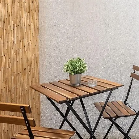 Modern Rustic Apartment In Graca Lisbon Exterior photo