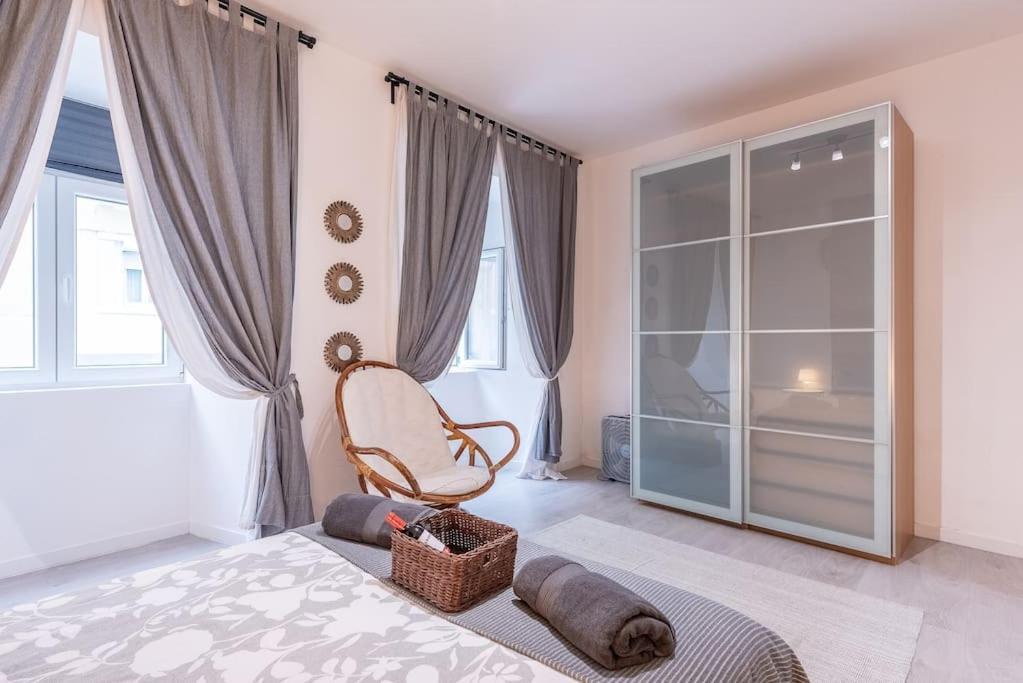 Modern Rustic In Graca Lisbon