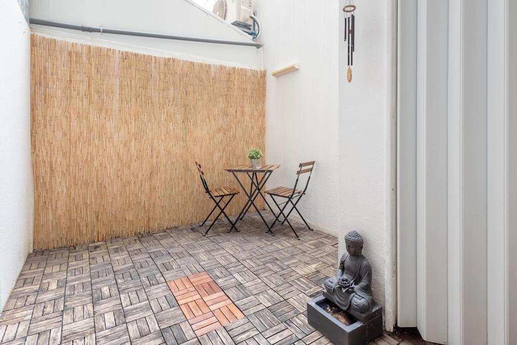 Modern Rustic In Graca Apartment Lisbon